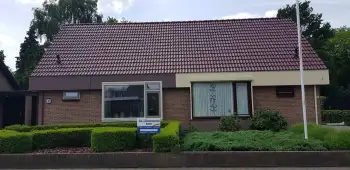 Duurzame dakafwerking met UV-bestendige coating in Harderwijk