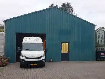Maak je bedrijfsloods weer als nieuw met een offerte gevelcoating bedrijven Veendam op maat.