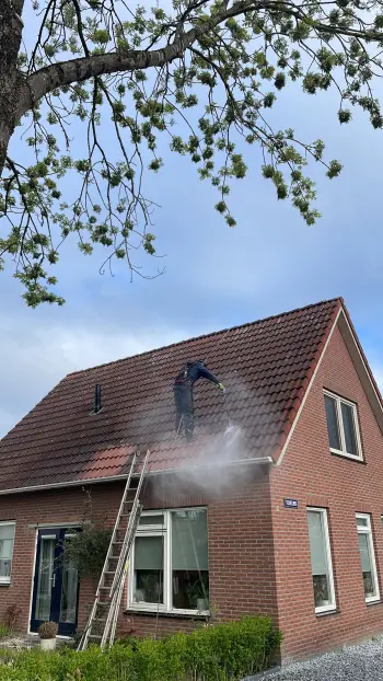Benieuwd naar de kosten? Ontvang vrijblijvend een offerte dakcoating op maat.